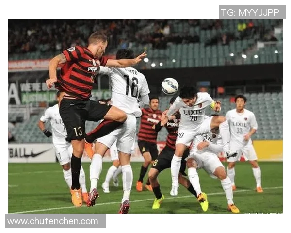 广岛三箭与鹿岛鹿角的激烈对决揭示日本足球的魅力与竞争力